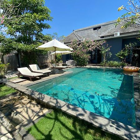 Ashana Hotel Uluwatu  Exterior photo
