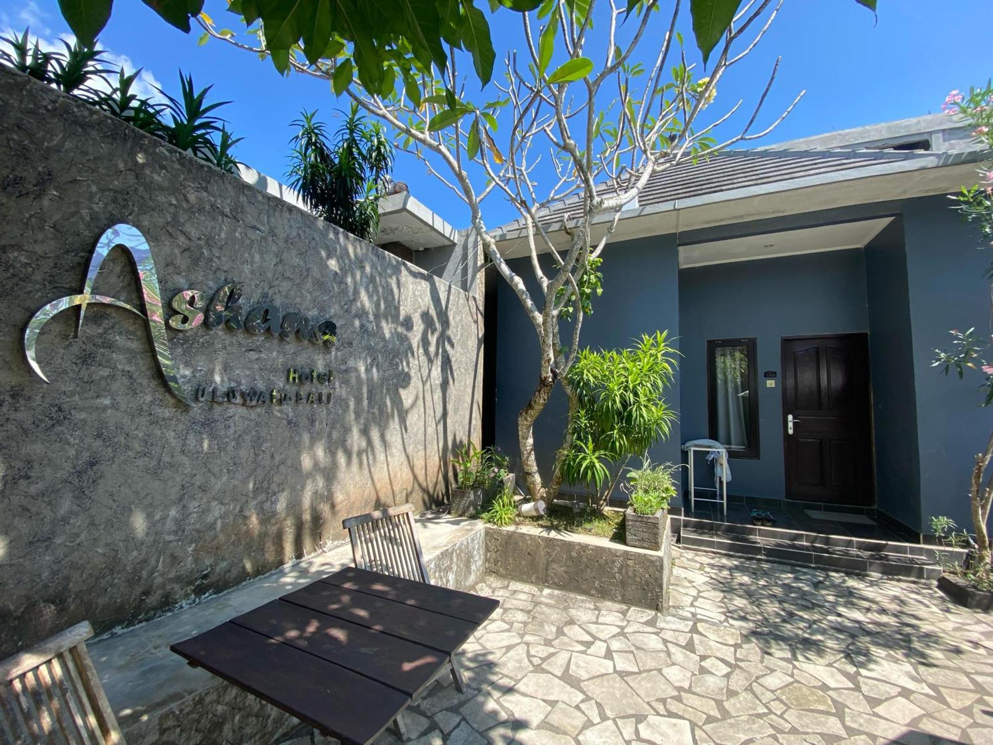 Ashana Hotel Uluwatu  Exterior photo