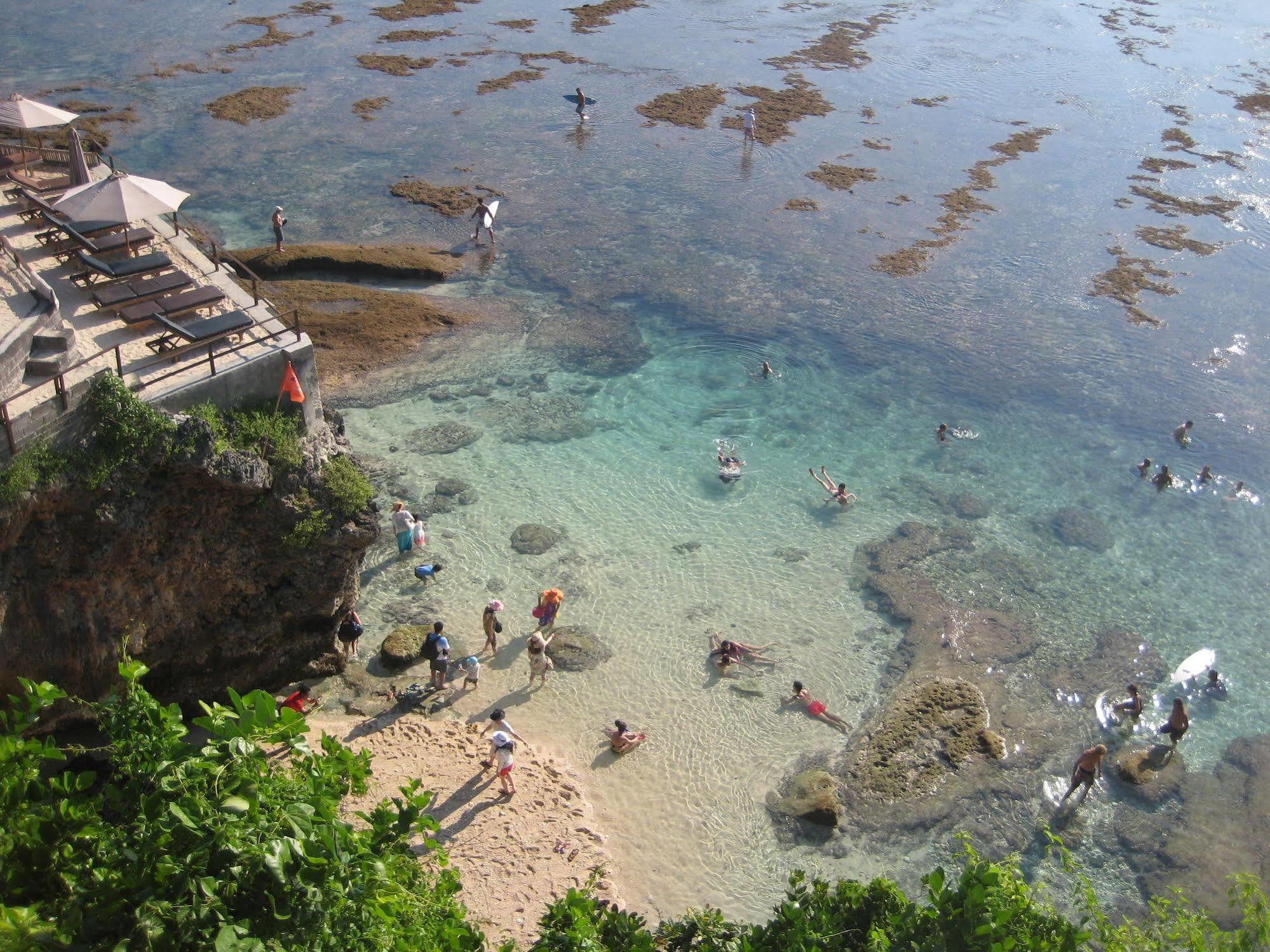 Ashana Hotel Uluwatu  Exterior photo